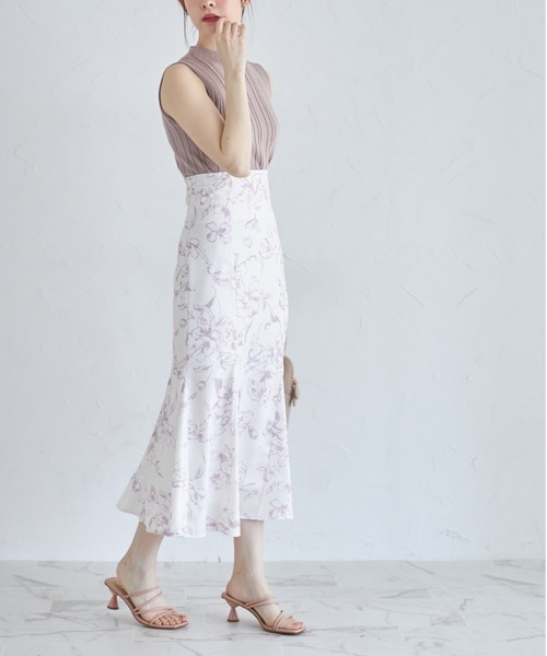 tocco closet(トッコ クローゼット)の「バックレースアップラインフラワープリントマーメイドスカート(スカート・レディース・ピンク/ブルー・M)」の11枚目の写真