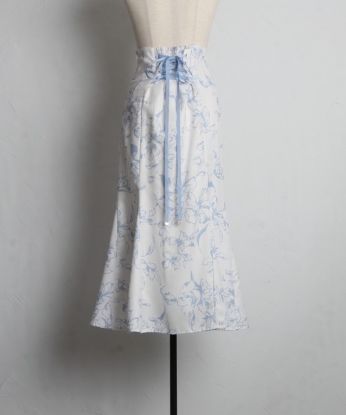 tocco closet(トッコ クローゼット)の「バックレースアップラインフラワープリントマーメイドスカート(スカート・レディース・ピンク/ブルー・M)」の17枚目の写真