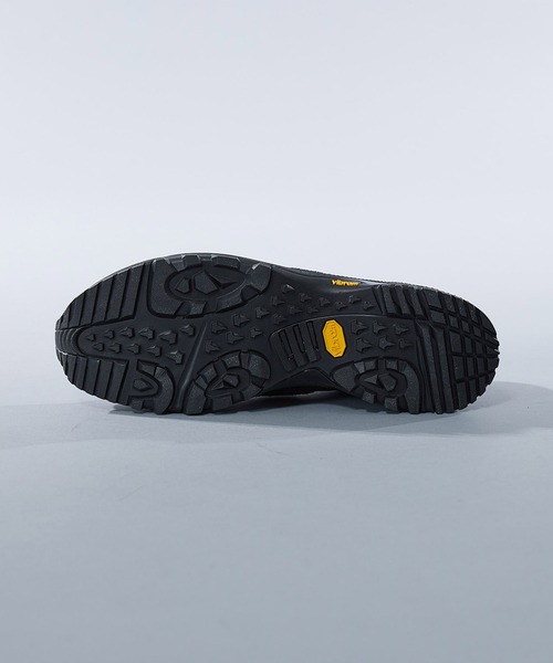 UNITED TOKYO(ユナイテッドトウキョウ)の「Vibram ジャーマントレーナー(スニーカー・メンズ・ブラック・3/2/1)」の6枚目の写真