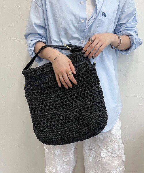 fredy emue（フレディエミュ）の「異素材ハンドルペーパー２WAYバッグ（かごバッグ・レディース・ベージュ/ブラック・FREE）」の8枚目の写真