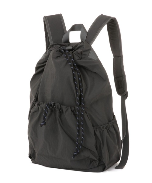studio CLIP（スタディオクリップ）の「ナイロンドロストリュック（バックパック/リュック・レディース・チャコール/オフホワイト・FREE）」の2枚目の写真