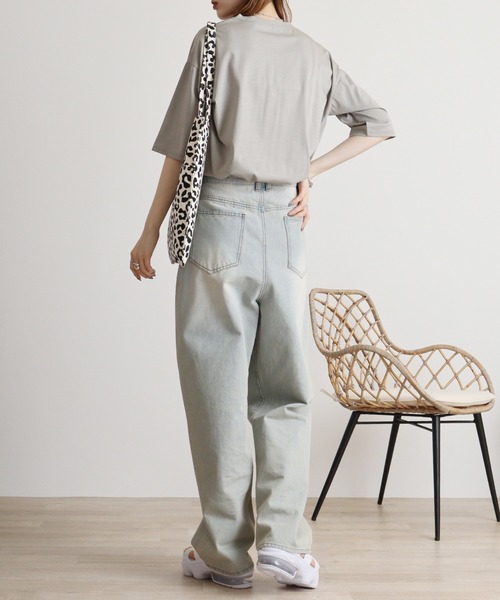 EGLANTINE(エグランティーヌ)の「Eglantine ロゴ刺繍シンプルTシャツ(Tシャツ/カットソー・レディース・エメラルド/ブラック/グレイッシュベージュ・40)」の22枚目の写真