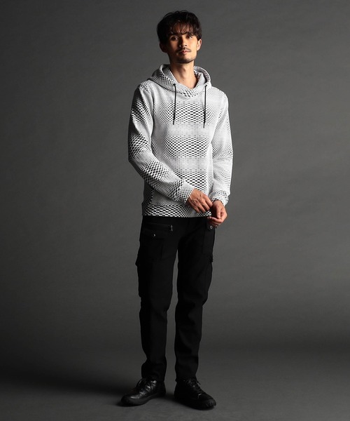 NICOLE CLUB FOR MEN（ニコルクラブフォーメン）の「ジオメトリックプルオーバーパーカー（パーカー・メンズ・オフホワイト/ホワイト系/ブラック×グレー・MEDIUM/LARGE/X-LARGE）」の5枚目の写真