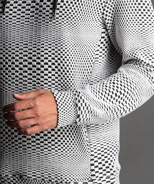 NICOLE CLUB FOR MEN（ニコルクラブフォーメン）の「ジオメトリックプルオーバーパーカー（パーカー・メンズ・オフホワイト/ホワイト系/ブラック×グレー・MEDIUM/LARGE/X-LARGE）」の10枚目の写真