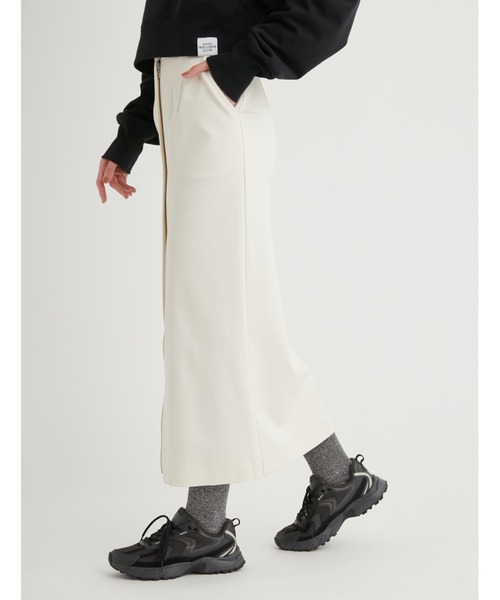 emmi（エミ）の「eco ジャージーＩラインスカート（スカート・レディース・アイボリー/ブラック・1/0）」の9枚目の写真