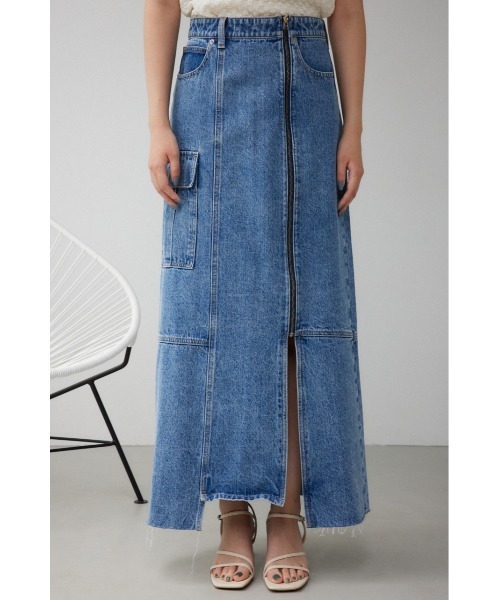 AZUL by moussy（アズールバイマウジー）の「96ケミカルウォッシュロングカーゴスカート（デニムスカート・レディース・ブラック/ブルー・SMALL/MEDIUM）」の18枚目の写真