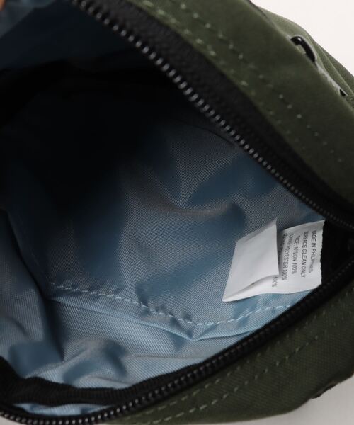 KELTY(ケルティ)の「500mlペットボトルが入る【KELTY】ミニショルダー/ MINI VERTICAL SHOULDER(ショルダーバッグ・メンズ・レオパード/タン/その他4/セージグリーン/その他3/その他2/その他1/マスタード/ネイビー/モカ/ブラック/グレー系その他/ブラウン系その他/オリーブ・FREE)」の16枚目の写真