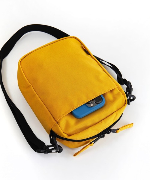 KELTY(ケルティ)の「500mlペットボトルが入る【KELTY】ミニショルダー/ MINI VERTICAL SHOULDER(ショルダーバッグ・メンズ・レオパード/タン/その他4/セージグリーン/その他3/その他2/その他1/マスタード/ネイビー/モカ/ブラック/グレー系その他/ブラウン系その他/オリーブ・FREE)」の22枚目の写真