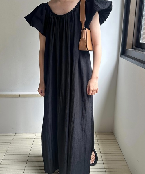 lawgy(ラウジー)の「back open mini puff sleeve op / バックオープンミニパフスリーブワンピ(ワンピース・レディース・ホワイト/ブラック/ベージュ・FREE)」の15枚目の写真