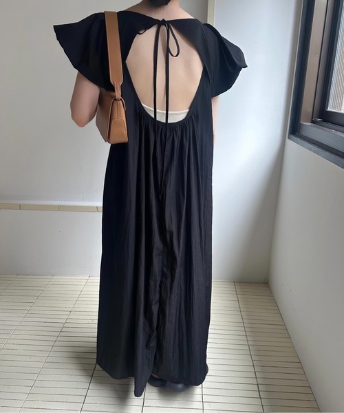 lawgy(ラウジー)の「back open mini puff sleeve op / バックオープンミニパフスリーブワンピ(ワンピース・レディース・ホワイト/ブラック/ベージュ・FREE)」の17枚目の写真