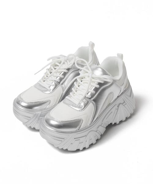 WEGO（ウィゴー）の「WEGO/ボリュームレースアップスニーカー（スニーカー・レディース・シルバー/ホワイト/その他1/ブラック・MEDIUM/LARGE）」の13枚目の写真
