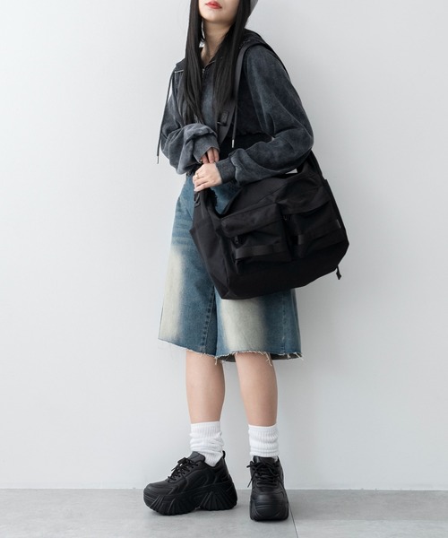 WEGO（ウィゴー）の「WEGO/ボリュームレースアップスニーカー（スニーカー・レディース・シルバー/ホワイト/その他1/ブラック・MEDIUM/LARGE）」の8枚目の写真