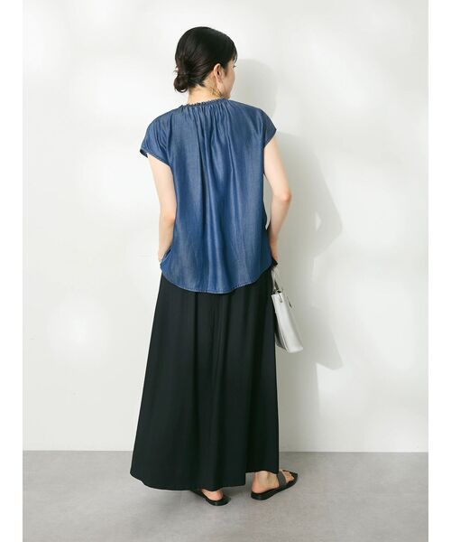 CRAFT STANDARD BOUTIQUE(クラフトスタンダードブティック)の「やわらかデニム風フレンチスリーブブラウス(シャツ/ブラウス・レディース・ブラック/インディゴブルー・FREE)」の19枚目の写真