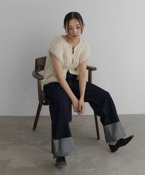 hellam（へラム）の「ハンドニットロービングベスト（ベスト・レディース・アイボリー/ブラック/ブラウン・FREE）」の10枚目の写真
