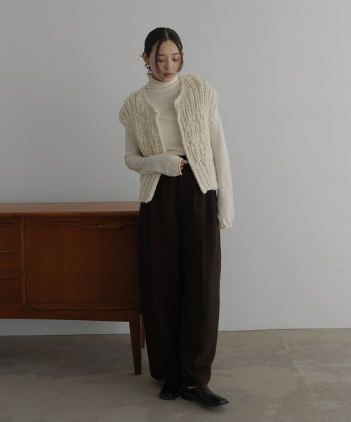 hellam（へラム）の「ハンドニットロービングベスト（ベスト・レディース・アイボリー/ブラック/ブラウン・FREE）」の15枚目の写真