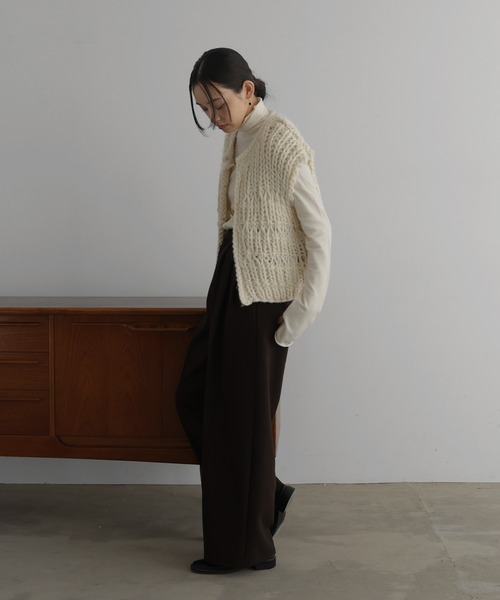 hellam（へラム）の「ハンドニットロービングベスト（ベスト・レディース・アイボリー/ブラック/ブラウン・FREE）」の18枚目の写真