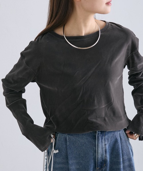 PUAL CE CIN(ピュアルセシン)の「ナイロンチュールベロアクルーネックトップス(Tシャツ/カットソー・レディース・アイボリー/グレー・FREE)」の2枚目の写真