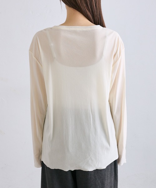 PUAL CE CIN(ピュアルセシン)の「ナイロンチュールベロアクルーネックトップス(Tシャツ/カットソー・レディース・アイボリー/グレー・FREE)」の15枚目の写真