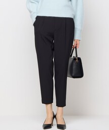 バックウォームテーパードパンツ