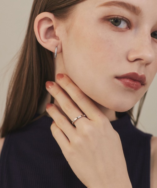 ciite' surgical stainless(シーテサージカルステンレス)の「【 金属アレルギー対応 】 シンプルビジューリング サージカルステンレス (リング・レディース・シルバー・FREE)」の4枚目の写真