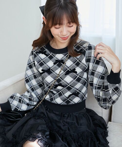 MAJESTIC LEGON（マジェスティックレゴン）の「プチリボンチェックニット（ニット/セーター・レディース・ブラック系その他/ホワイト系その他2/ベージュ系その他2・MEDIUM）」の3枚目の写真
