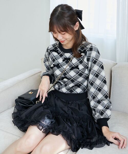 MAJESTIC LEGON（マジェスティックレゴン）の「プチリボンチェックニット（ニット/セーター・レディース・ブラック系その他/ホワイト系その他2/ベージュ系その他2・MEDIUM）」の21枚目の写真