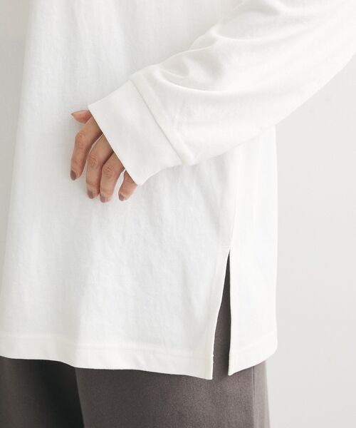Green　Parks（グリーンパークス）の「裾スリットホワイトインナー（Tシャツ/カットソー・レディース・ホワイト・FREE）」の12枚目の写真