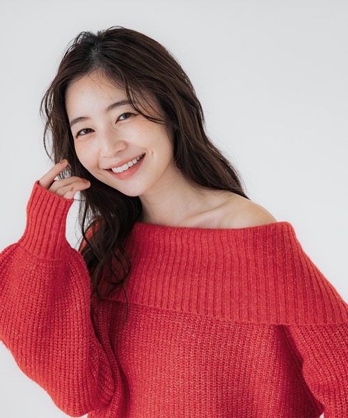 coca(coca)(コカ)の「【WEB限定セール】オフショルダーニット(ニット/セーター・レディース・チャコール/レッド・L/M)」の13枚目の写真