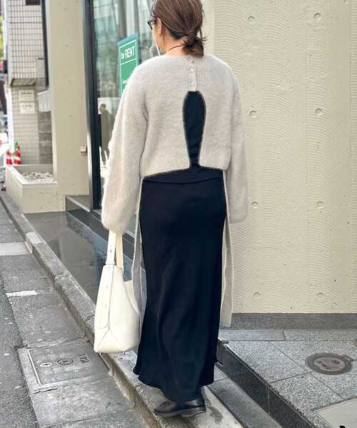 【セール】カシミヤ混後ろ開きクルーネックプルオーバーニット(ニット/セーター)|Rie Miller(リエミラー) 【セール】カシミヤ混後ろ開きクルーネックプルオーバーニット(ニット/セーター)|Rie Miller(リエミラー)