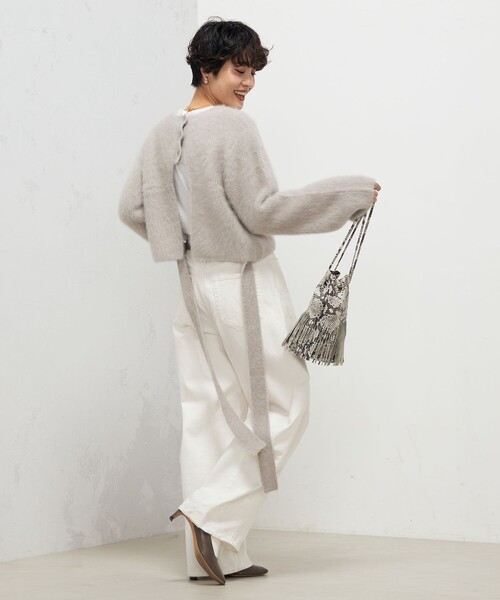 【セール】カシミヤ混後ろ開きクルーネックプルオーバーニット(ニット/セーター)|Rie Miller(リエミラー) 【セール】カシミヤ混後ろ開きクルーネックプルオーバーニット(ニット/セーター)|Rie Miller(リエミラー)