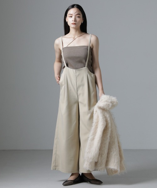 NANO universe（ナノユニバース）の「サロペットワイドパンツ（セットアップ可）（サロペット/オーバーオール・レディース・ブラウン/ベージュ/ブラック・FREE）」の4枚目の写真