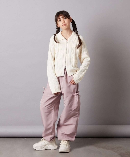 a.v.v（アーヴェヴェ）の「[140-150]襟付きダブルジップデザインニット（ニット/セーター・キッズ・アイボリー/ライトピンク・150/140）」の15枚目の写真