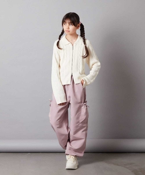 a.v.v（アーヴェヴェ）の「[140-150]襟付きダブルジップデザインニット（ニット/セーター・キッズ・アイボリー/ライトピンク・150/140）」の16枚目の写真