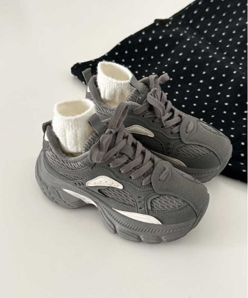 Vipoa(ヴィポア)の「mesh high-tech sneakers(スニーカー・レディース・ブラウン/グレー/ブラック・SMALL/MEDIUM/LARGE)」の3枚目の写真