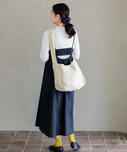 フェリシモMama（フェリシモママ）の「Ｍｏｒｅｄｄｅ　軽くて大容量　手ざわりが心地いいキルティングマザーズトートバッグ（マザーズバッグ・レディース・ライトベージュ/グレー系その他・ONE SIZE）」の15枚目の写真