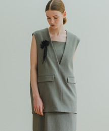 WHYTO.（ホワイト）の「「WHYTO. / ホワイト」 SLIT NECK COCOON VEST（ベスト）」