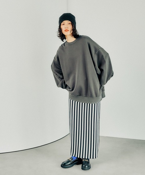 LEPSIM(レプシィム)の「畦編みラメニットビーニー 247806(ニットキャップ/ビーニー・レディース・グレー/アイボリー/ブラック・ONE SIZE)」の15枚目の写真