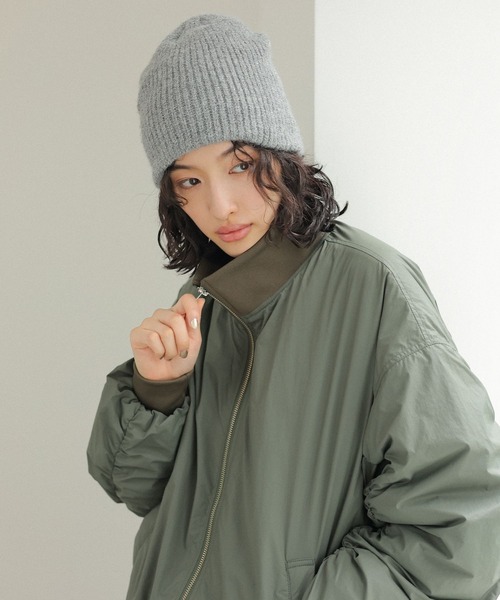 LEPSIM(レプシィム)の「畦編みラメニットビーニー 247806(ニットキャップ/ビーニー・レディース・グレー/アイボリー/ブラック・ONE SIZE)」の22枚目の写真