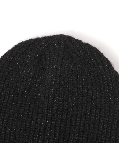 LEPSIM(レプシィム)の「畦編みラメニットビーニー 247806(ニットキャップ/ビーニー・レディース・グレー/アイボリー/ブラック・ONE SIZE)」の4枚目の写真