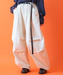 a.p.o.v. ロングベルトタック変形バレルレッグワイドデニムパンツ