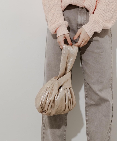 SMELLY（スメリー）の「メタリックサークルバッグ（ハンドバッグ・レディース・ゴールド/シルバー・-）」の3枚目の写真