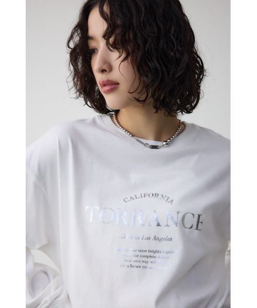 AZUL by moussy(アズールバイマウジー)の「メタリックロゴロングTシャツ(Tシャツ/カットソー・レディース・オフホワイト/ブラック/スモークピンク・FREE)」の4枚目の写真