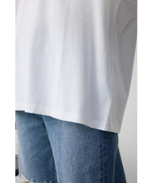 AZUL by moussy(アズールバイマウジー)の「メタリックロゴロングTシャツ(Tシャツ/カットソー・レディース・オフホワイト/ブラック/スモークピンク・FREE)」の13枚目の写真