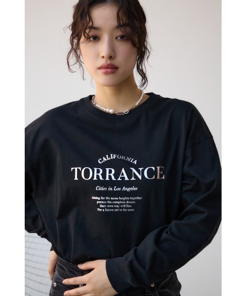AZUL by moussy(アズールバイマウジー)の「メタリックロゴロングTシャツ(Tシャツ/カットソー・レディース・オフホワイト/ブラック/スモークピンク・FREE)」の15枚目の写真