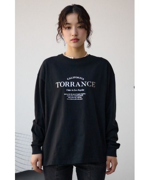 AZUL by moussy(アズールバイマウジー)の「メタリックロゴロングTシャツ(Tシャツ/カットソー・レディース・オフホワイト/ブラック/スモークピンク・FREE)」の18枚目の写真