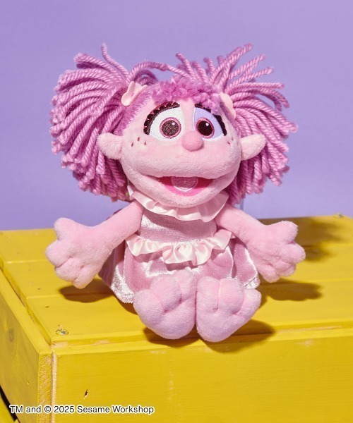 アビー　ぬいぐるみ ぬいぐるみM アビー（ライフスタイルグッズ）｜SESAME STREET