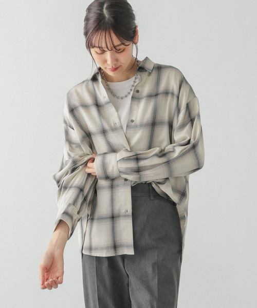 GLOBAL WORK（グローバルワーク）の「ラメチェックシャツ長袖/283797（シャツ/ブラウス・レディース・グリーン系その他4/ブラック系その他/ブルー系その他3/ホワイト系その他・MEDIUM/LARGE）」の12枚目の写真