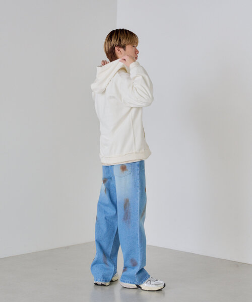 WHIMSIC(ウィムジック)の「【UNISEX】サンフェードカットソージップパーカー(パーカー・メンズ・ホワイト/ブラック・FREE)」の11枚目の写真
