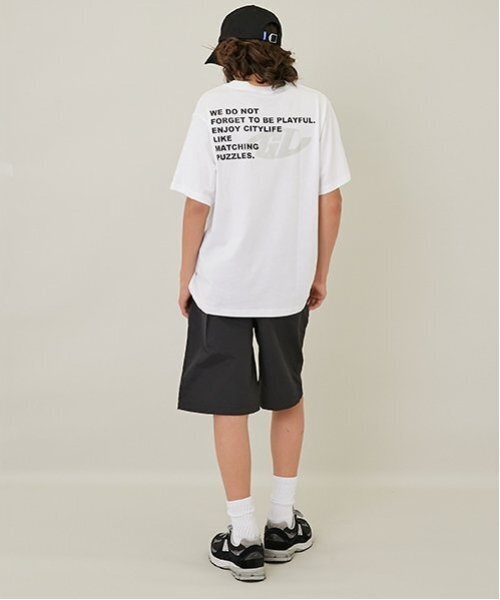 GLAZOS（グラソス）の「【大人向けサイズあり】【プチプラ】バックプリント半袖Tシャツ（Tシャツ/カットソー・キッズ・ブラック/ホワイト/ネイビー/ベージュ/ブルー/カーキ・S/L/M/LL）」の8枚目の写真