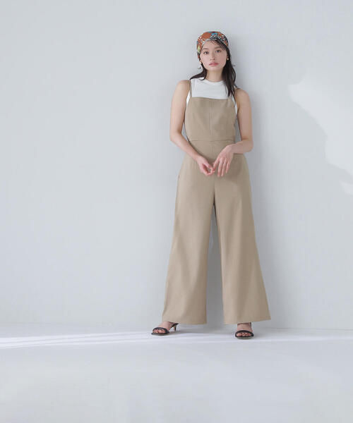 NATURAL BEAUTY BASIC(ナチュラルビューティーベーシック)の「◇【THINK NATURAL】バックオープンキャミオールインワン(つなぎ/オールインワン・レディース・ベージュ/ブラック・MEDIUM/P/S)」の2枚目の写真